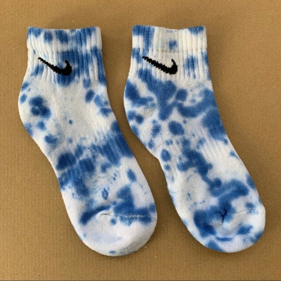 Nike Tie Dye Ankle Socks - M/L - Picture 3 of 4